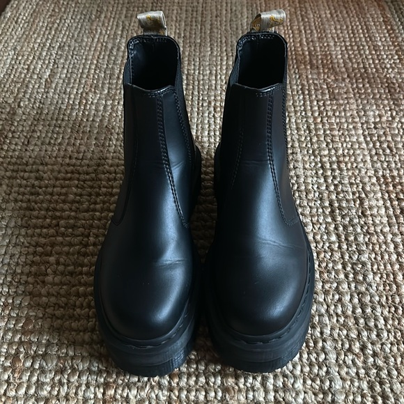 Dr. Martens Vegan 2976 Platform Chelsea Boots - Picture 1 of 13